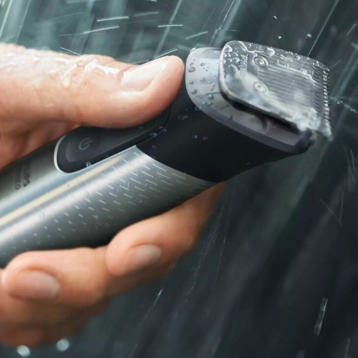 ماشین اصلاح ضدآب فیلیپس زیر دوش