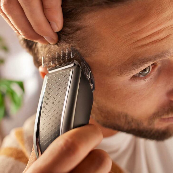 اصلاح موهای سر با تریمر سر فیلیپس