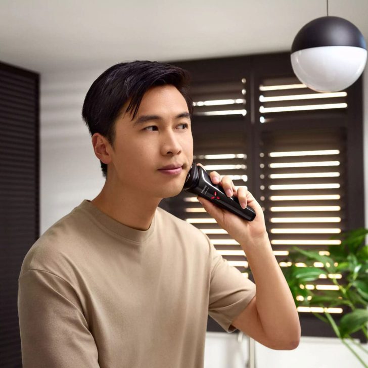 استفاده روزانه از ریش تراش Philips S1103