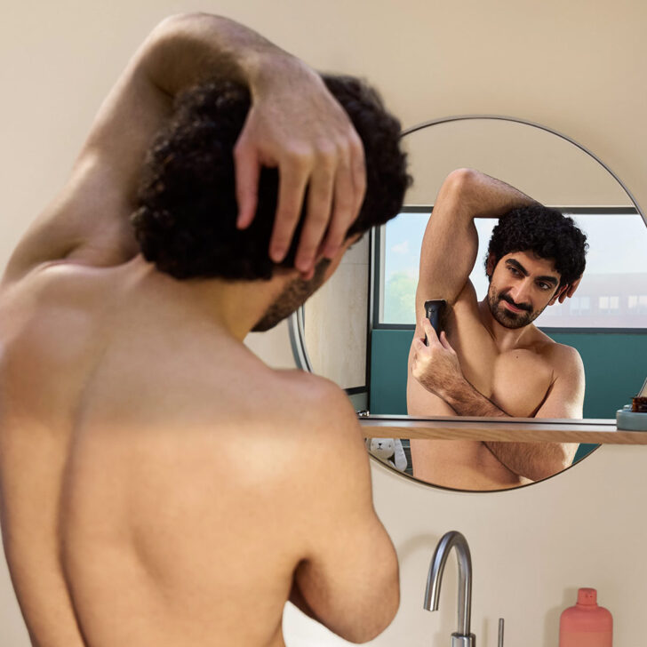 اصلاح موهای زیربغل بادی گرومر